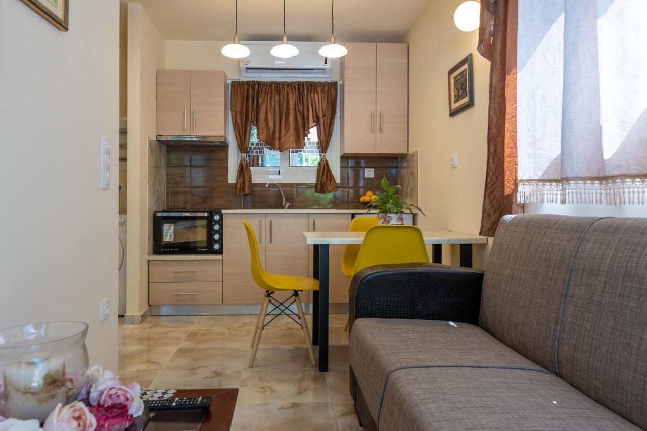 Bougainvillea House With Private Garden Καλαμάτα Εξωτερικό φωτογραφία